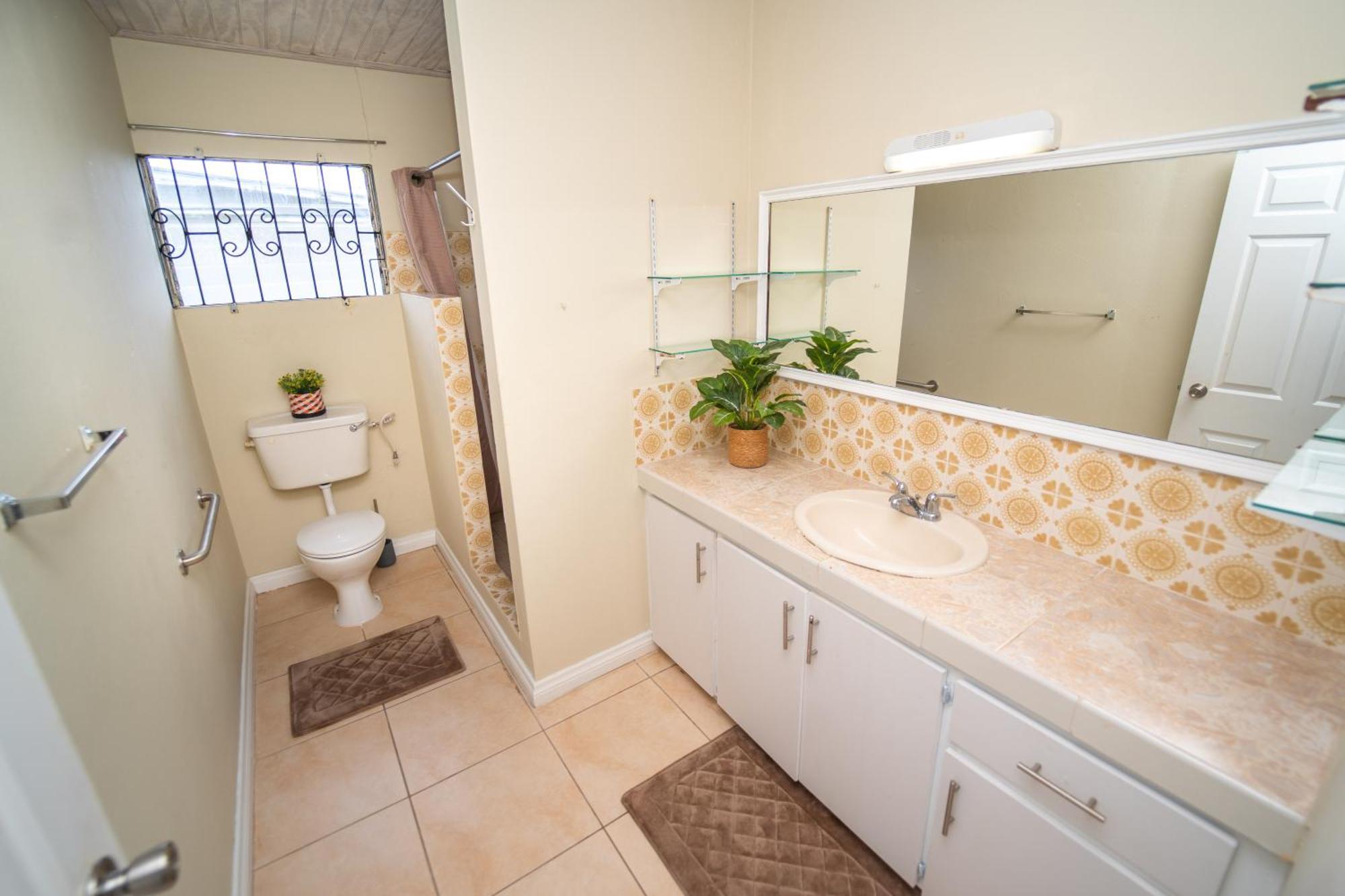 Spacious 3-Bedroom Home - Regency Park Bridgetown Exterior photo